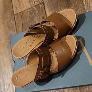 BOC Big On Comfort Light Brown Pounce Wedge Heel Woman Size 9M